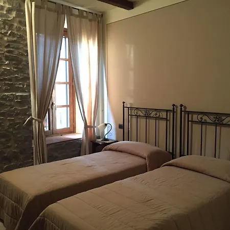 La Del Borgo * Torrechiara